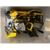 Image 2 : Lot of 4 Yellow Work Lights with Stand