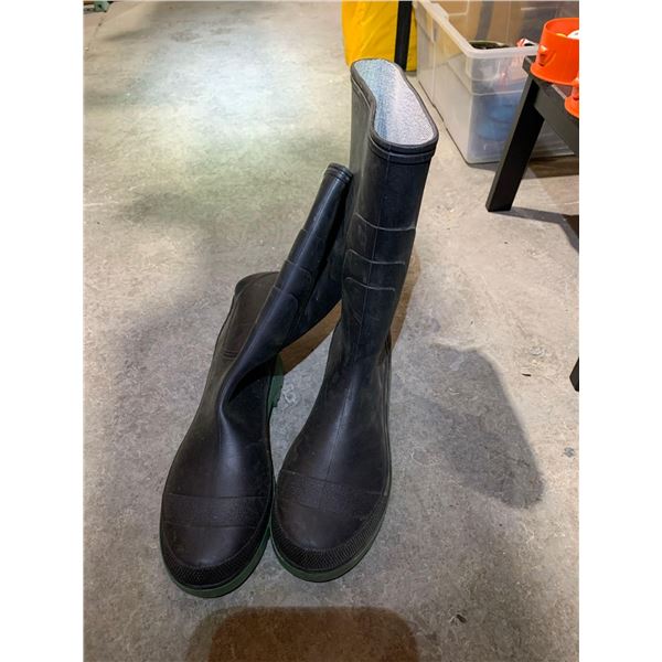 Tall Rubber Boots, Men's Size 13
