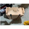 Image 2 : Beige Cam-Tainer 5 Gallon Coffee Dispenser