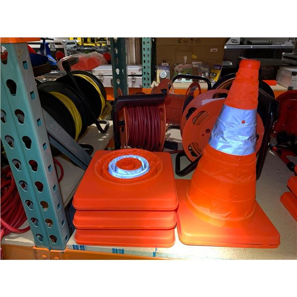 Lot of 4 medium Collapsible Reflective Pylons