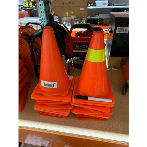 Lot of Assorted Mini Pylons