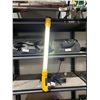 Image 7 : Tubular Fluorescent Clip Lamp