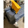 Image 7 : Irwin Heavy Duty Tool Box with Plastic Spikes And Ratchet Straps