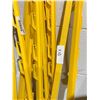 Image 4 : Parmak Bigfoot Polypost Yellow 48" Lot of 10