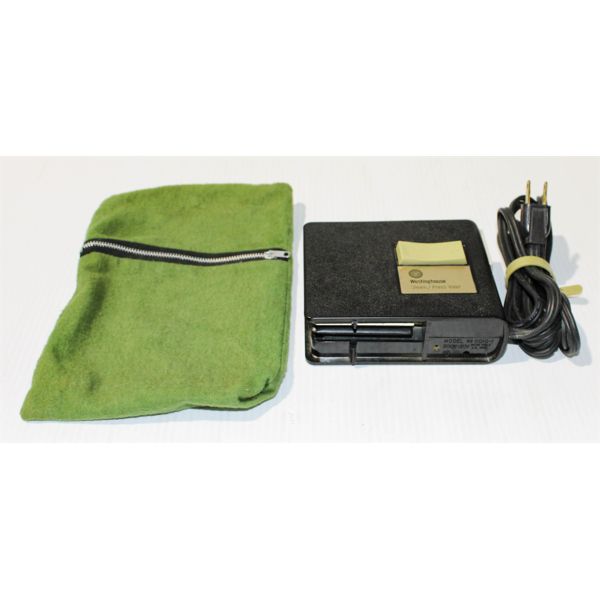 WESTINGHOUSE STEAM / PRESS VALET WITH BAG