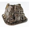Image 1 : METAL HAUNTED MANOR NORDIC WARE CAKE PAN