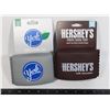 Image 1 : 2 NEW HERSHEY OFFICIAL LICENSED VINYL HERSHEY