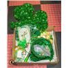 Image 1 : BOX OF ST. PATRICK'S DAY DECORATIONS AND