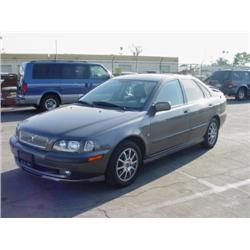 2001 Volvo S40