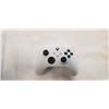 Image 2 : XBOX WIRELESS CONTROLLER ROBOT WHITE - TESTED WORKING