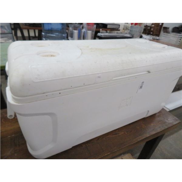 Igloo Large White Cooler Igloo large white cooler