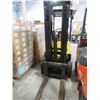 Image 3 : Hyster S30XL 3K Lb. Cap. LP Forklift