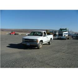 1993 Chevrolet 1500 - 4WD, AT