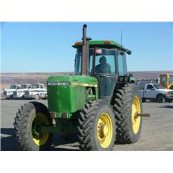 John Deere 4450