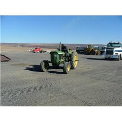 John Deere 1530