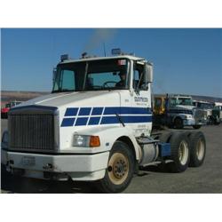 1989 White Volvo Conv - Day Cab