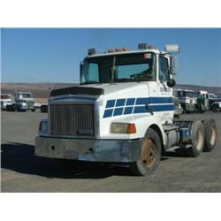 1990 White Volvo Conv - Day Cab