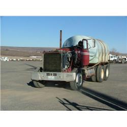 1968 Mack Fertilizer Truck - Diesel, 5-spd