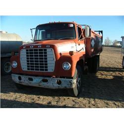 1975 Ford 800 Grain Truck - Gas, 10-spd