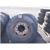 Image 1 : (4) 13R24 Tires/Rims