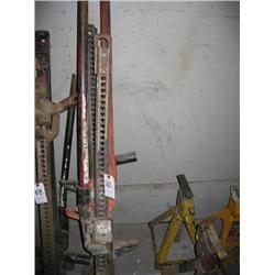(3) High Lift Jacks