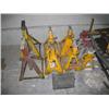 Image 1 : (9) Jack Stands & Wheel Block