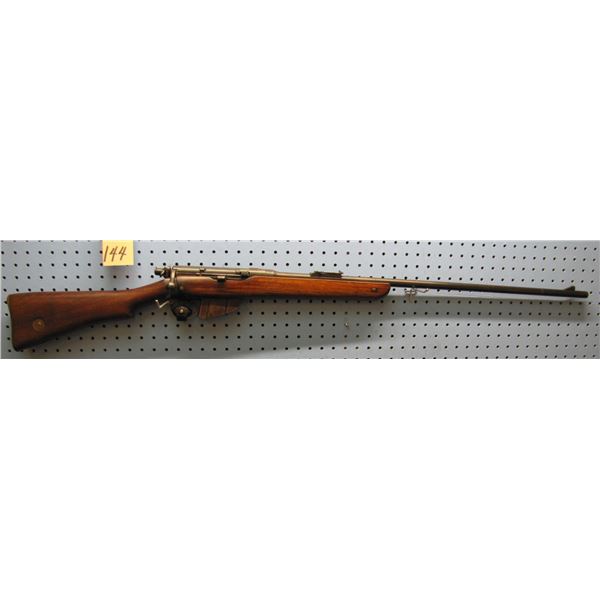 Lee Enfield MK1 * , dated 1901, Victorian crown, caliber 303 british, bolt action, Bolt has dust cov