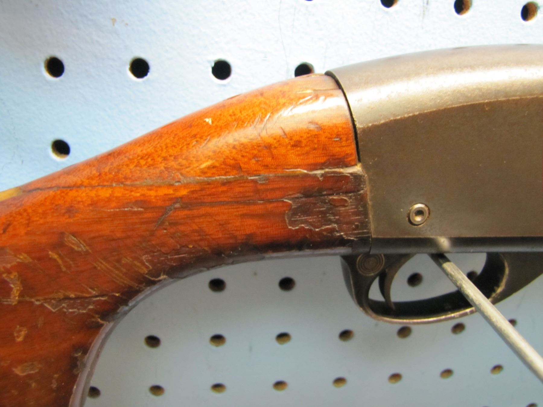 Remington wingmaster 870, pump action, 12 gauge 2 3/4