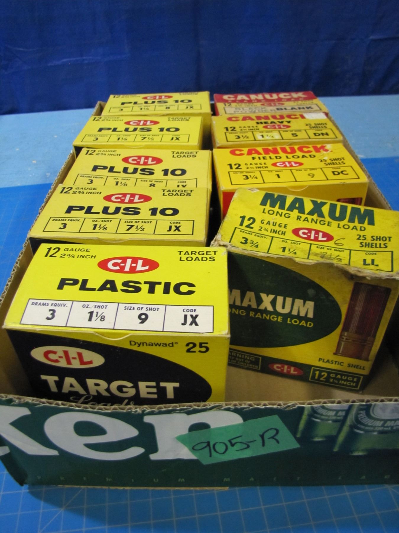 LOT OF EMPTY COLLECTOR SHOTGUN SHELL BOXES