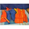 Image 1 : LOT OF 4 LIFE JACKETS