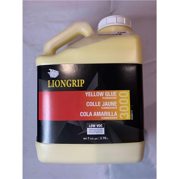 Richelieu lion grip yellow wood glue 3.78L