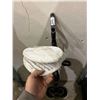Image 3 : Shark steam and scrub mop with 2 extra cleaning pads