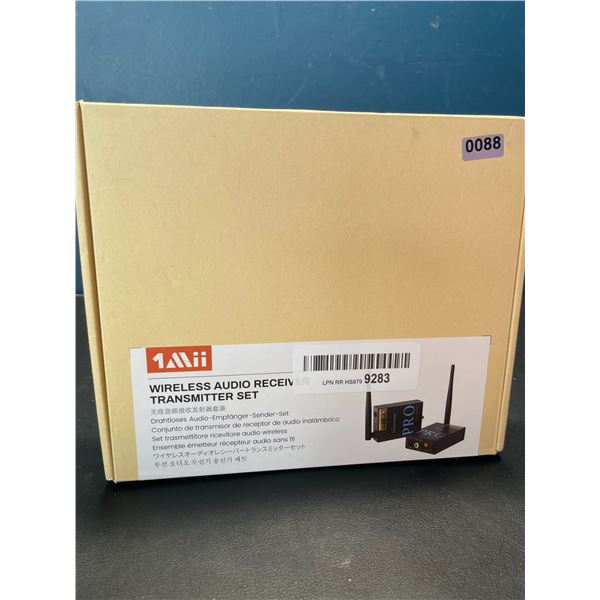 Lot of 1 Wireless Audio Receiver/Trasmitter Set