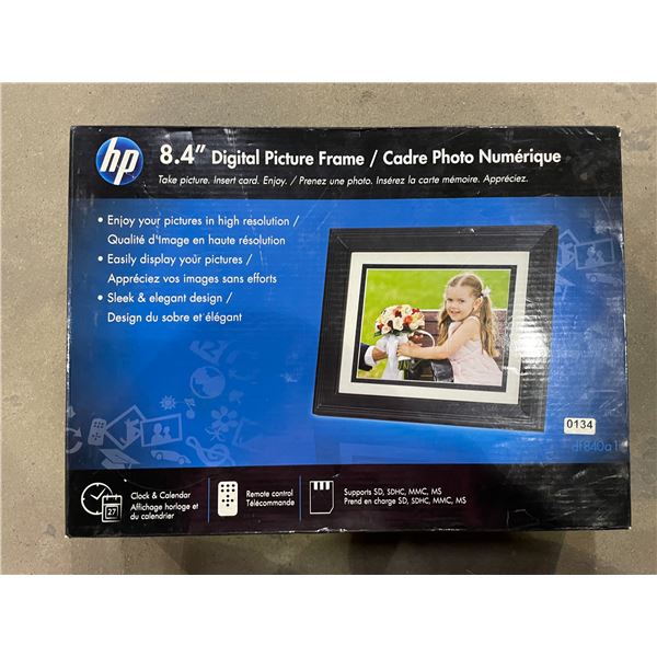 Lot of 1 HP 8.4" Digital Photo Frame - Used
