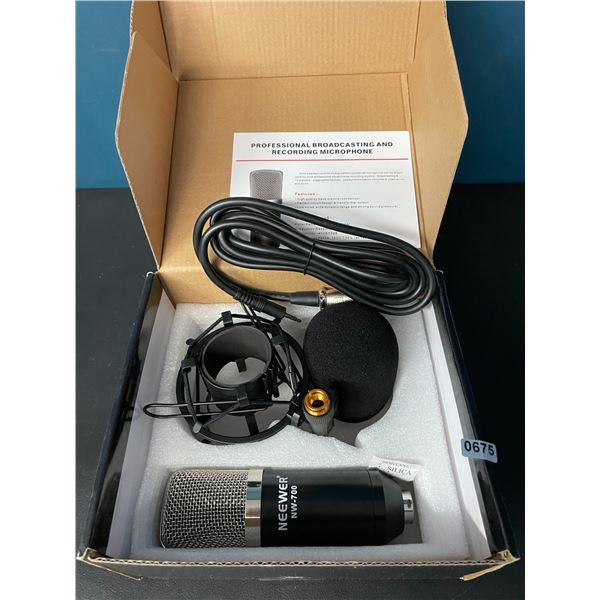 Lot of 1 Neewer Professional Condenser Microphone