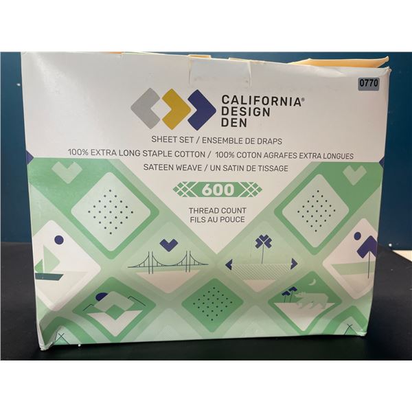 Lot of 1 California Design Den 600 Thread Count Queen Size Sheet Set - Sage Green