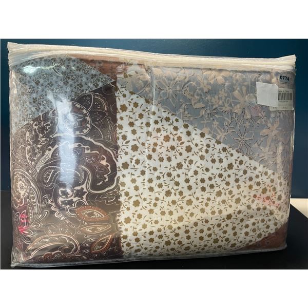 Lot of 1 Secgo All-Season Quilt Bedspread - Patchwork Design - Brand New - King Size