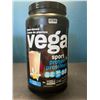 Image 1 : Lot of 1 Tub of Vega Sport Protein Powder - Vanilla - 828G