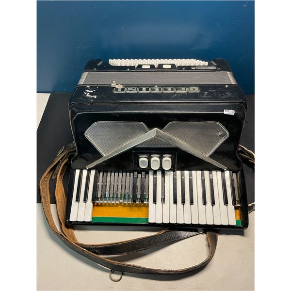 Lot of 1 Bellini Ricardo II Musical Accordion - Used/As Is