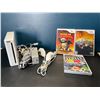 Image 1 : Lot of 1 Nintendo Wii Console with Cords, Controller & 3 Games - Used (Powers On)
