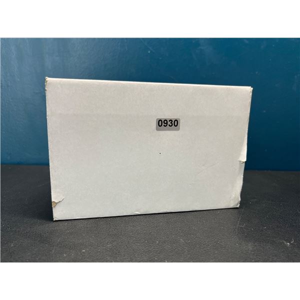 Lot of 1 3D Light up Glass Etched Rose Display