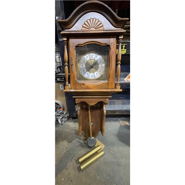 Lot of 1 Large Vintage/Antique Grandfather Clock Pendulum Clock - Used