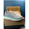 Image 1 : Lot of 1 Pair of Cestfini Sneakers for Women - Brand New in Box - Size 7.5