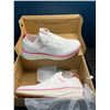 Image 1 : Lot of 1 Pair of Cestfini Sneakers for Women - Brand New in Box - Size 7