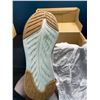Image 3 : Lot of 1 Pair of Cestfini Sneakers for Women - Brand New in Box - Size 7