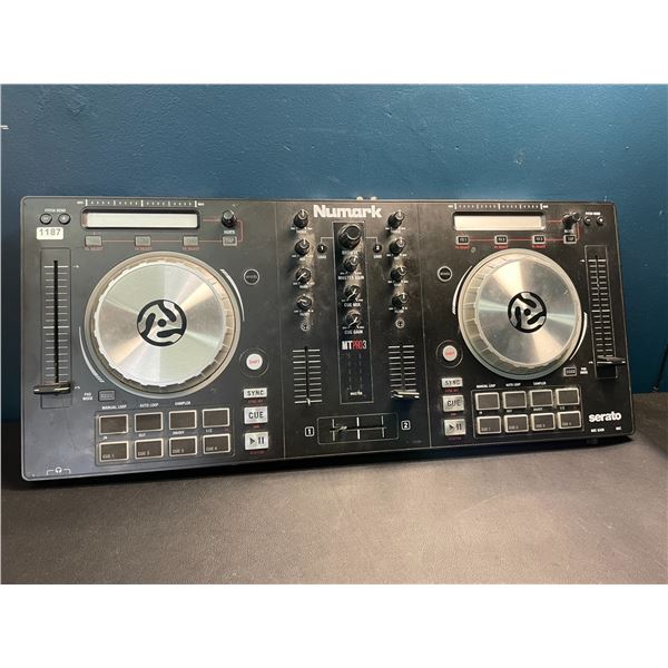 Lot of 1 Numark Serato DJ Board - Used