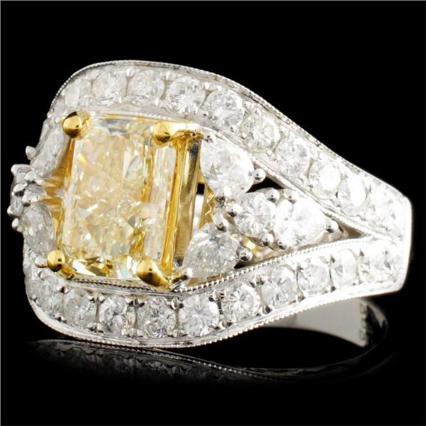 18K Gold Ring 3.84ctw Fancy Colored Diamonds