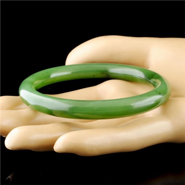 Fine Chinese Green Nephrite Jade Bangle