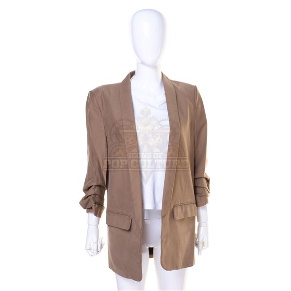 L.A.'s Finest (TV) - Nancy McKenna’s (Jessica Alba) Outfit - 34-33