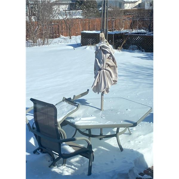 Garden Patio Set Glass Table Table & 5 Chairs - Needs New Umbrella